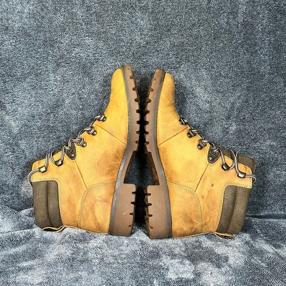 Timberland women boot sz 7 - Picture 6 of 7
